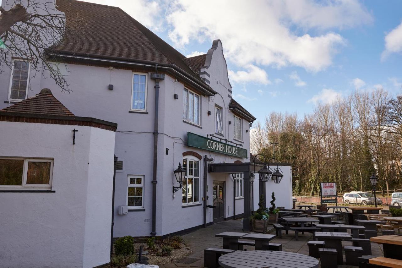 Corner House Inn By Greene King Inns ニューカッスル・アポン・タイン エクステリア 写真